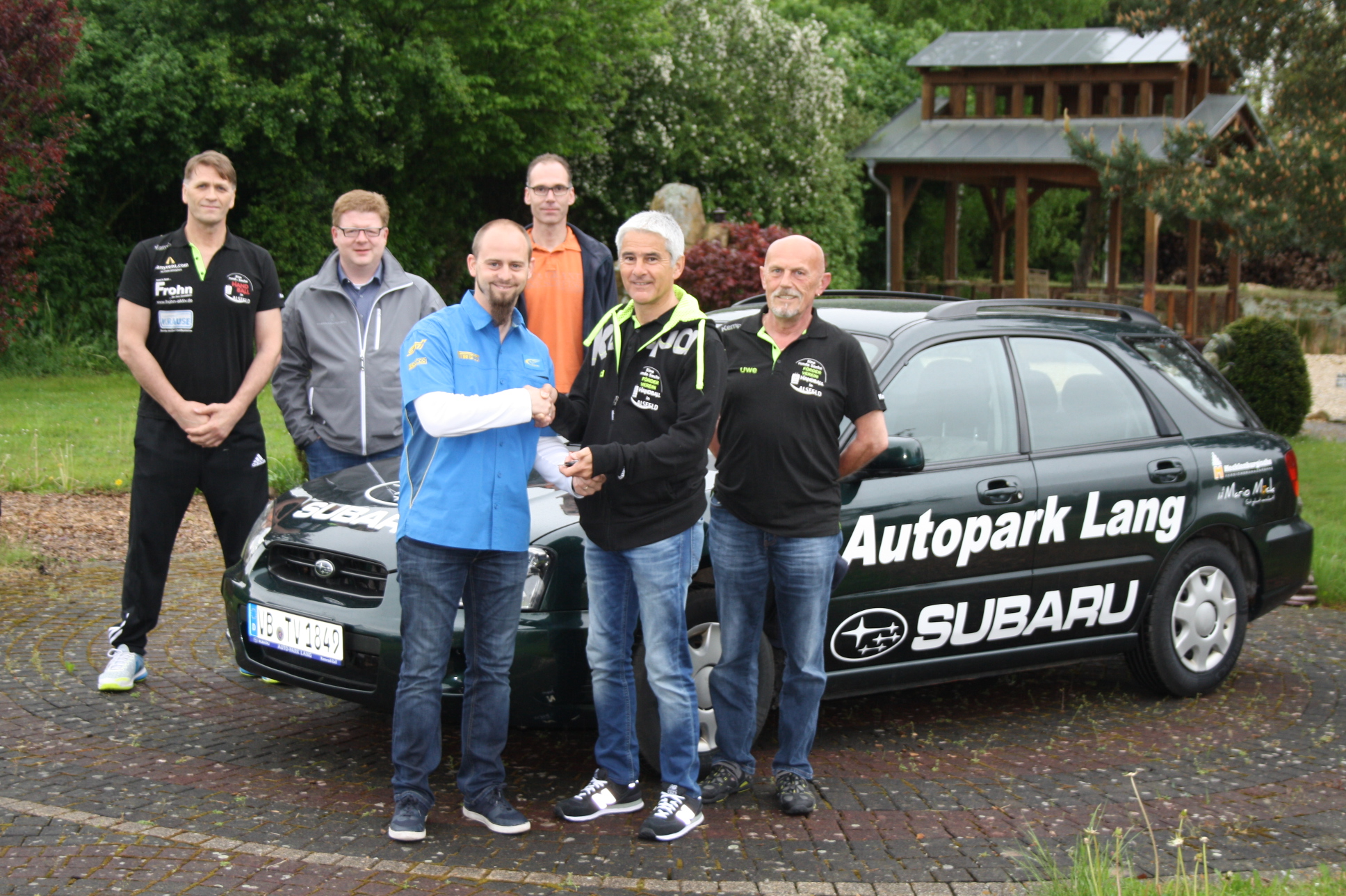 Gruppenfoto mit Subaru